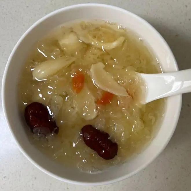 碗汤滋阴润燥连喝3天浑身都滋润!麻将胡了试玩昨日已出伏多喝这3(图6) 碗汤滋阴润燥连喝3天浑身都滋润!麻将胡了试玩昨日已出伏多喝这3(图6)